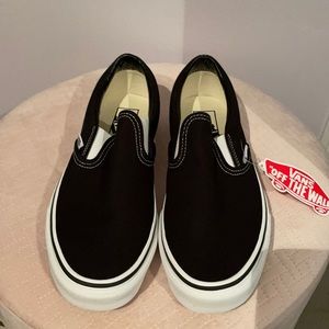 Black Slip On Vans